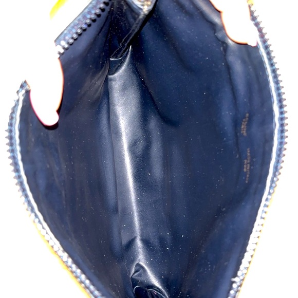 Celine Pouch - Picture 6 of 7